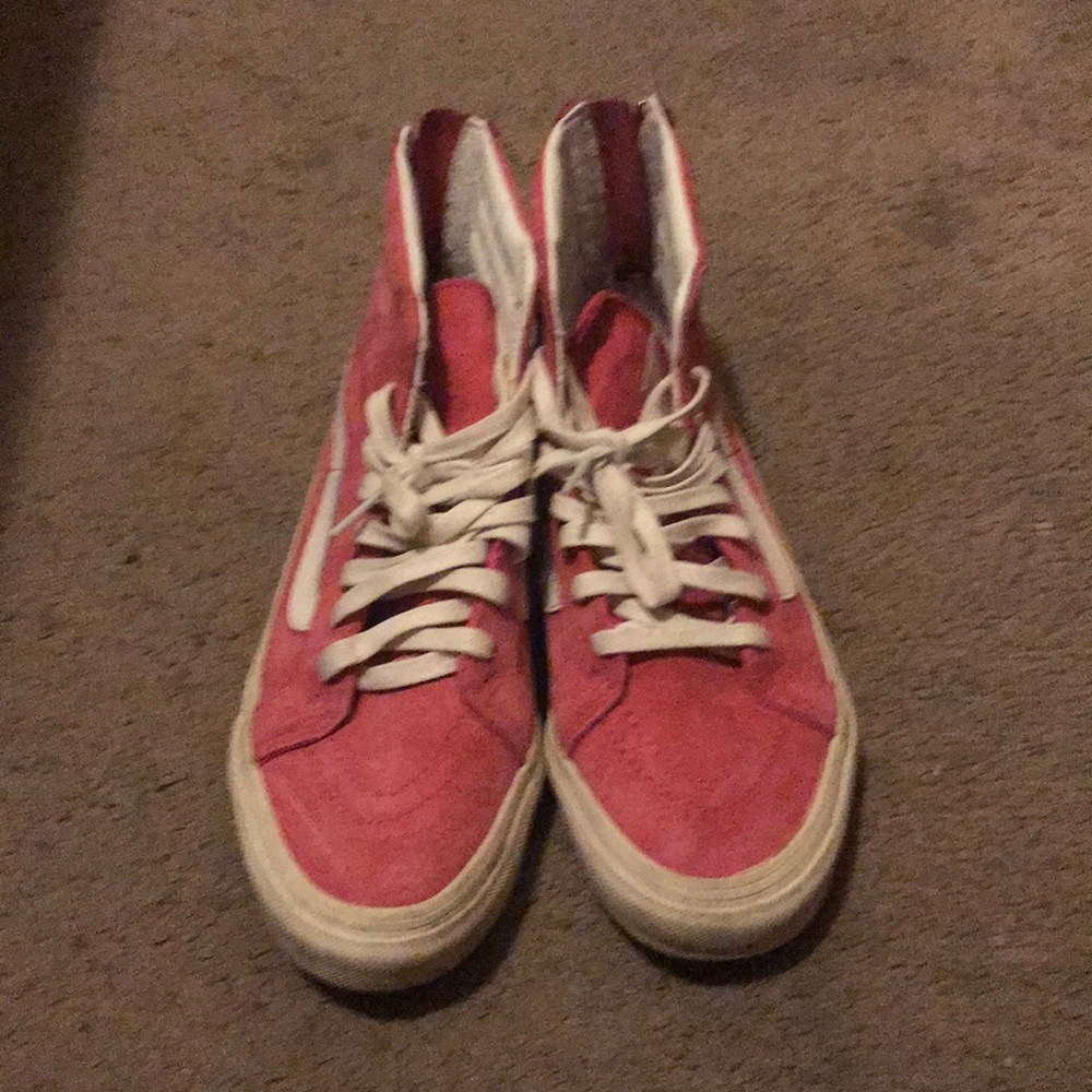 Pink High Tops Vans ( Suede)